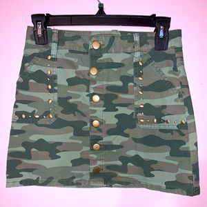 Justice camo short skirt size 14